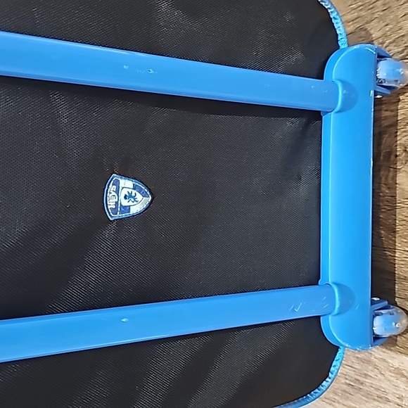 Avengers Infinity War kids size suitcase with wheels - Picture 5 of 8